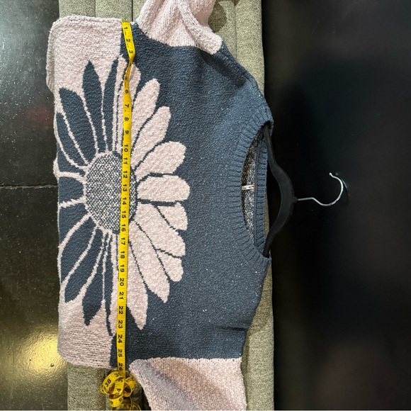 Free People in Bloom Sweater (pink and blue/navy - Picture 5 of 7